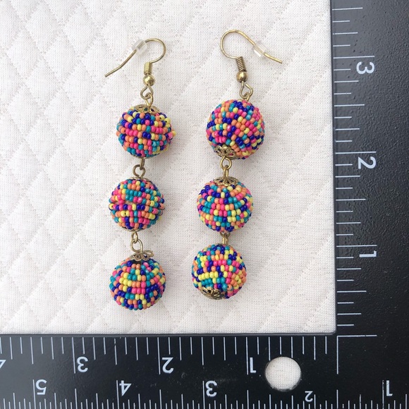 Super lightweight colorful fun earrings 💗 - Picture 7 of 7